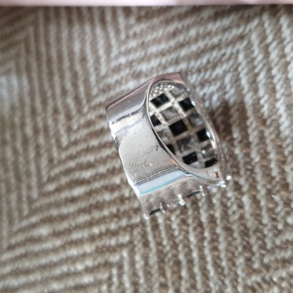 Statement Cocktail Ring. Checkerboard Black and Clear Stones. Apx. Size 5.5 - Picture 12 of 13